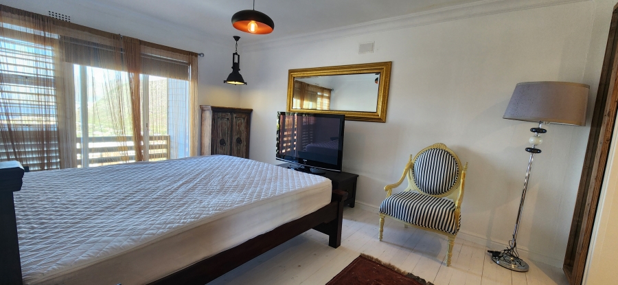 To Let 4 Bedroom Property for Rent in Glencairn Heights Western Cape